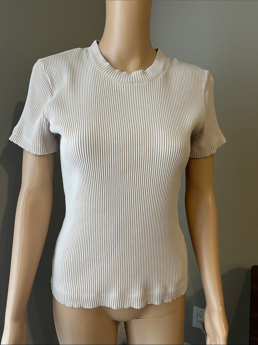NWOT Vince Ribbed Short Sleeve Crewneck Top S